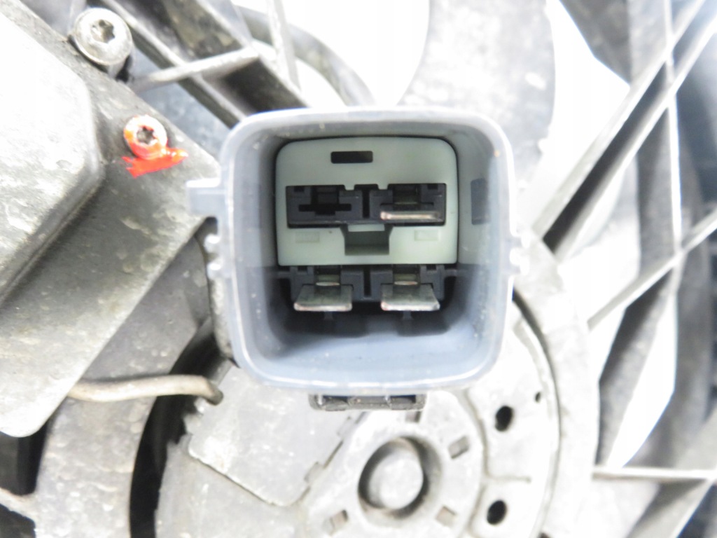 Вентилятор радиатора mondeo mk3 2.0 tdci 0130303923 1137328081 2s718c607b Недорого