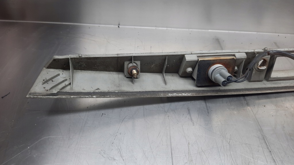 фото №8, Накладка задний крышки kia carens ii