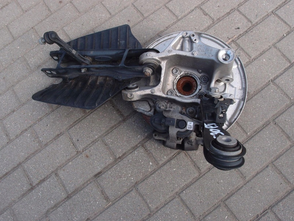 фото №6, Ступиця поворотний кулак правий задня важелі диск bmw 5 g30