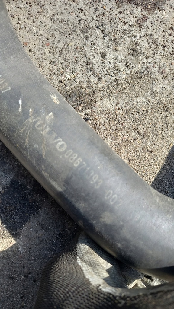 фото №3, Wąż труба wody volvo v70 xc70 s60 2.4 d5 08671393