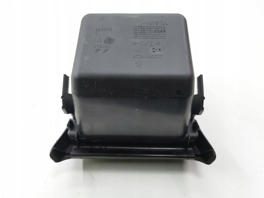 фото №6, Peugeot 307 2002 бардачок панелі приладової панелі