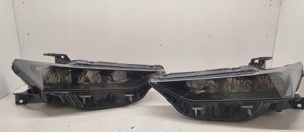 фото №1, Citroen ds4 c4 pół led комплект лампа перед 9851700780, 9851701080