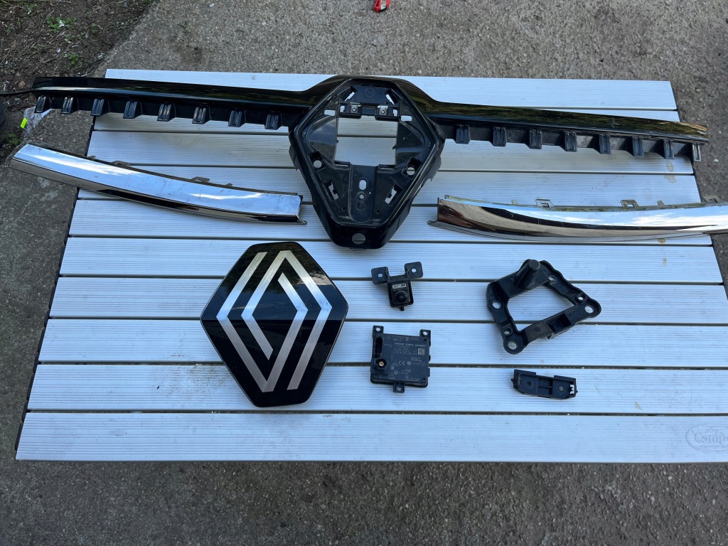 фото №1, Renault austral nissan радар камера решітка радіатора 284386495r датчик