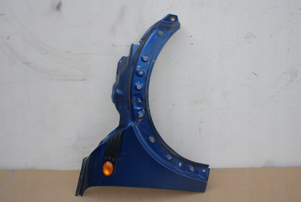 Купити Крило перед mini cooper r 55 r 56 06-12 правий