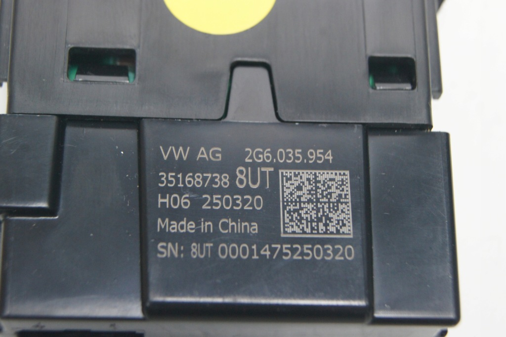 фото №5, Роз'єм заряджання usb vw t-roc 17-