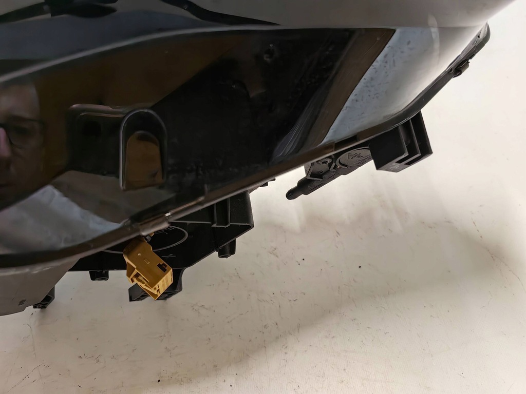 фото №14, Audi a5 8t lift - лампа ксенон права некерована cała polecam