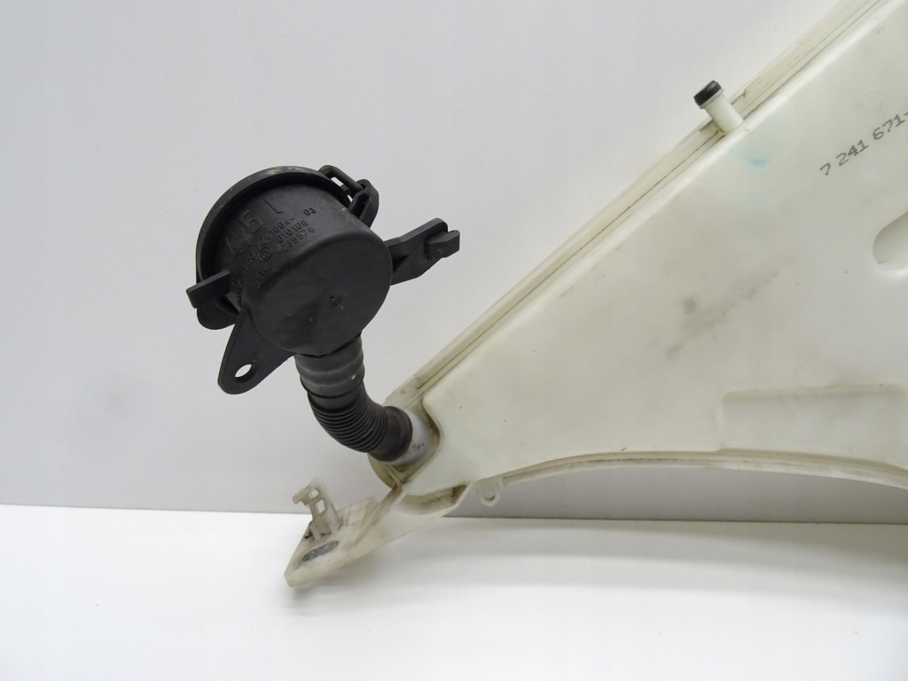 Купити Бак бачок рідина омивача bmw f30 f31 7241671