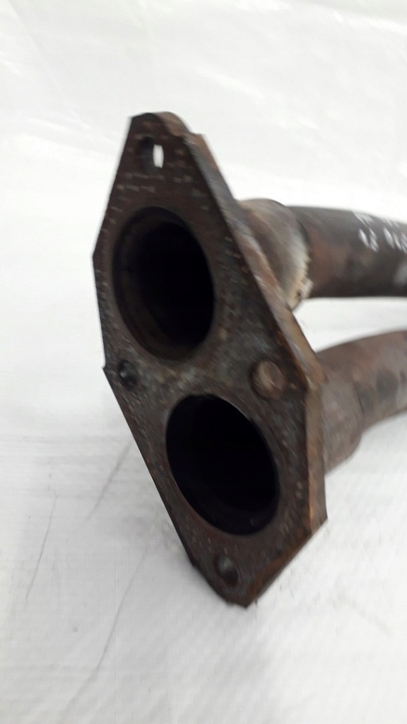 Труба глушителя соединитель эластичный audi a4 b5 соединитель Киев