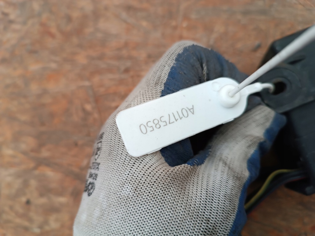 фото №5, Модуль блок управления реле свеча накаливания mercedes vito w638 0085450032