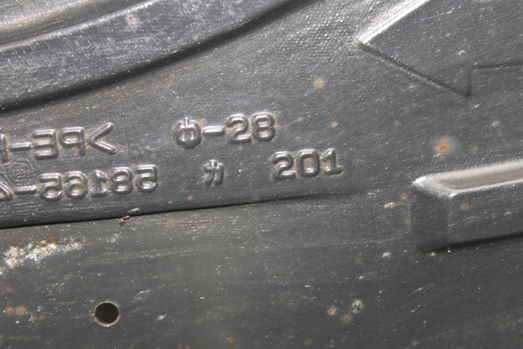 фото №9, Правая защита подвеска toyota auris _e15_ 5816547020 1.8l hybrid 73kw 2011