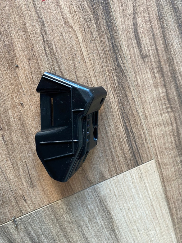 фото №1, Напрямна кронштейн бампера правий задня kia sportage iii 2010-2015