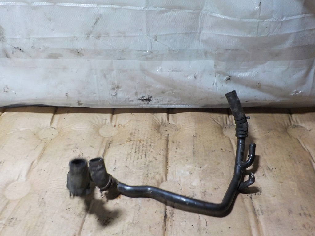 фото №2, Skoda rapid 1.6 tdi 2016r шланг водяний