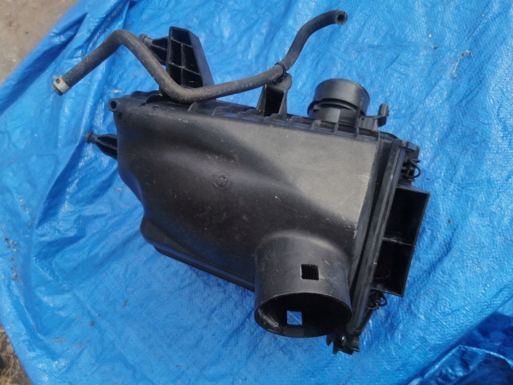 фото №6, Nissan оригінальний номер 1087755s01 корпус фільтра повітря