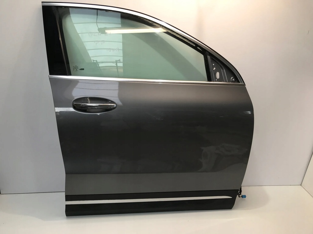 фото №1, Mercedes gla ii h247 дверь правый перед w цвет 787