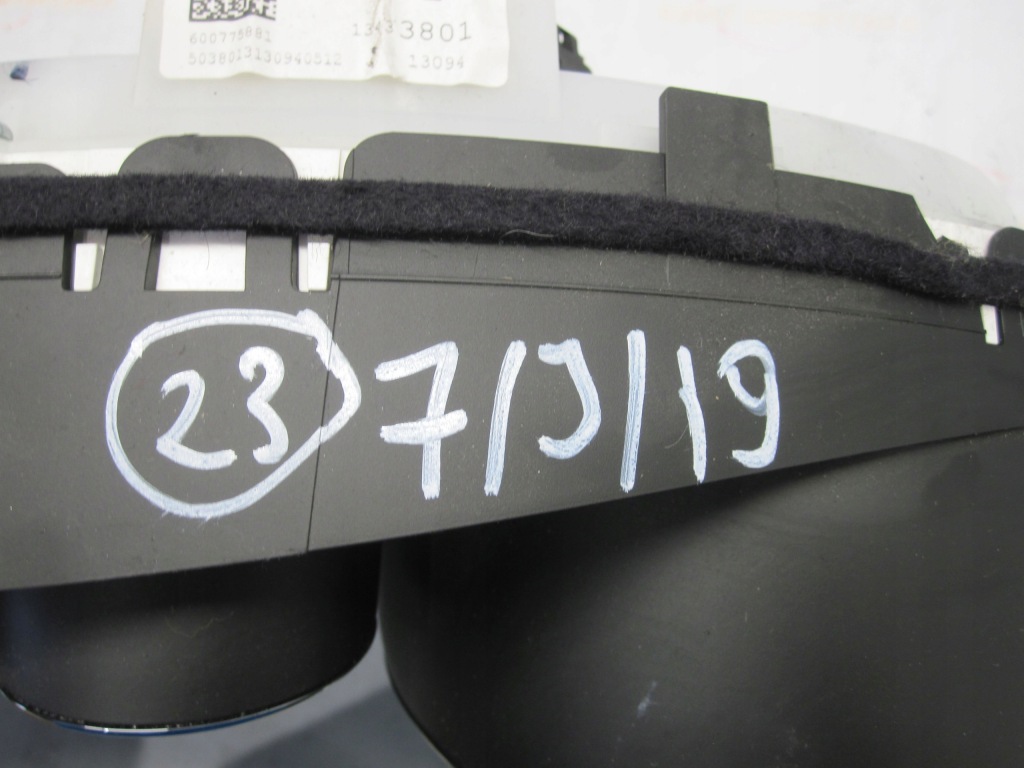 Купити Opel zafira tourer c 13r лічильник прилади 13433801 anglik