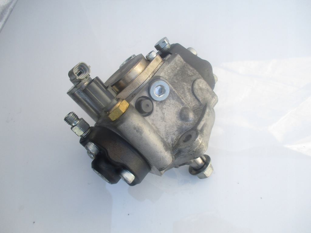 фото №4, Насос впрыскная subaru forester iv outback xv 2.0d