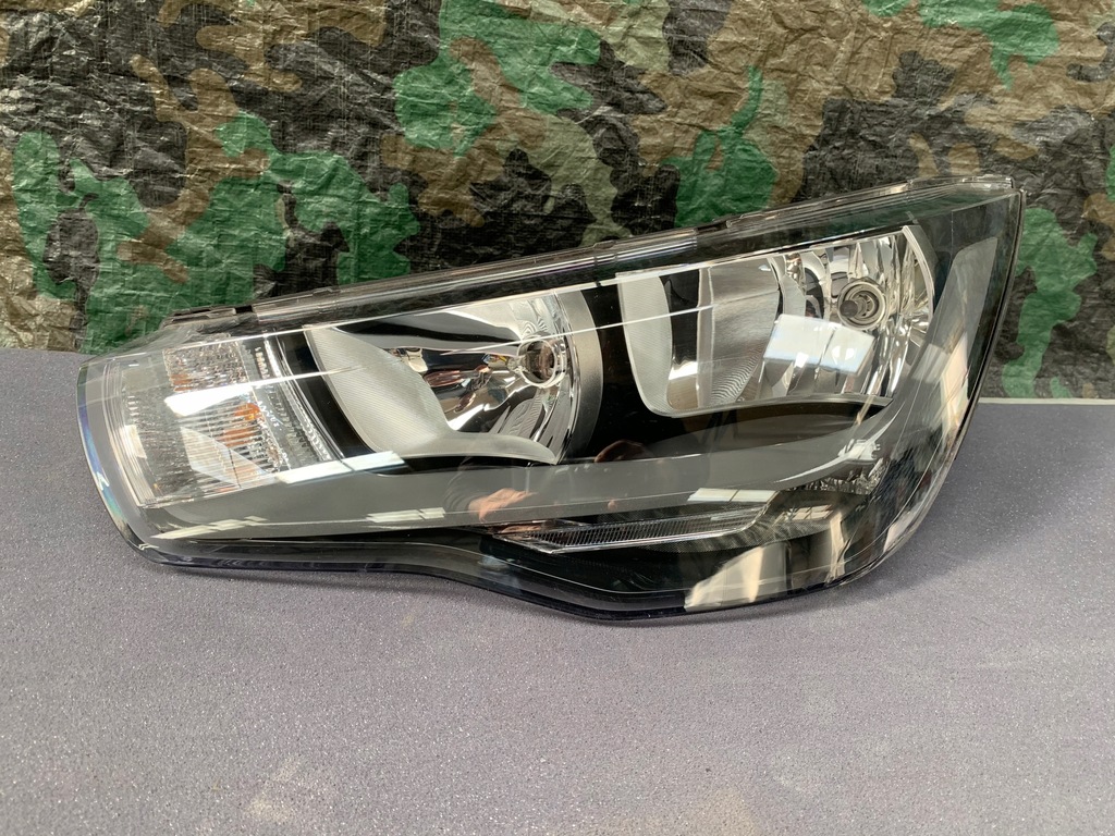 фото №1, Audi a1 10-14 левая лампа передняя