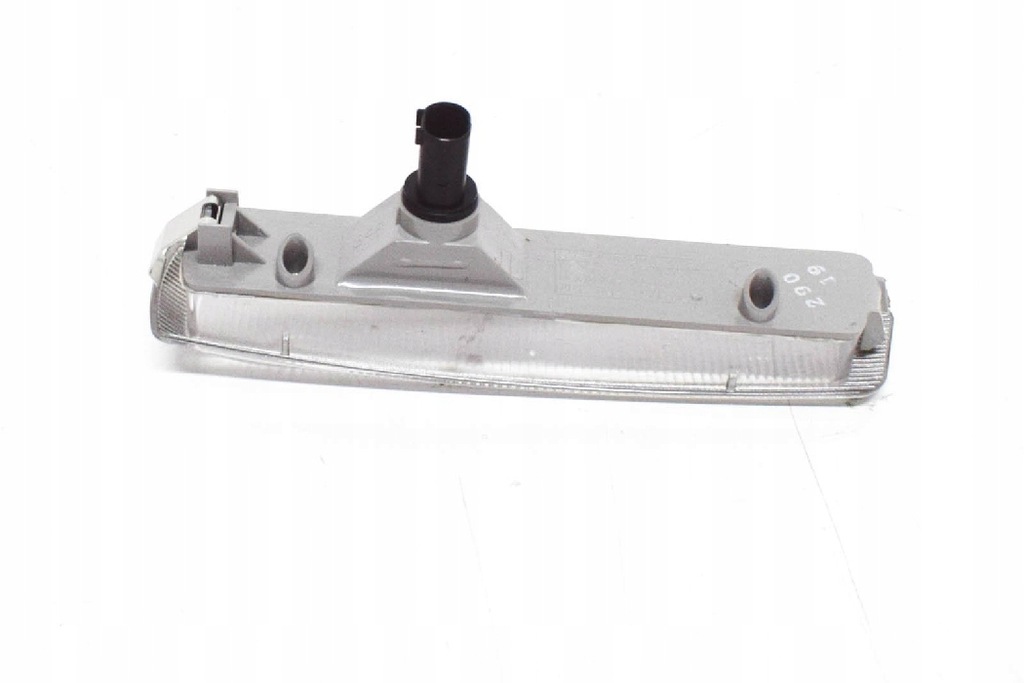 фото №8, Bmw z3 e36 бампер передний правый отражатель 6314 новый оригинальный 8400410