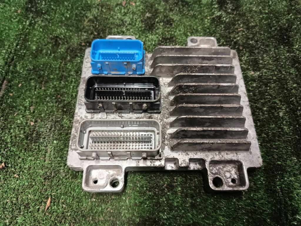 фото №1, Opel adam блок управления двигателя 12655499