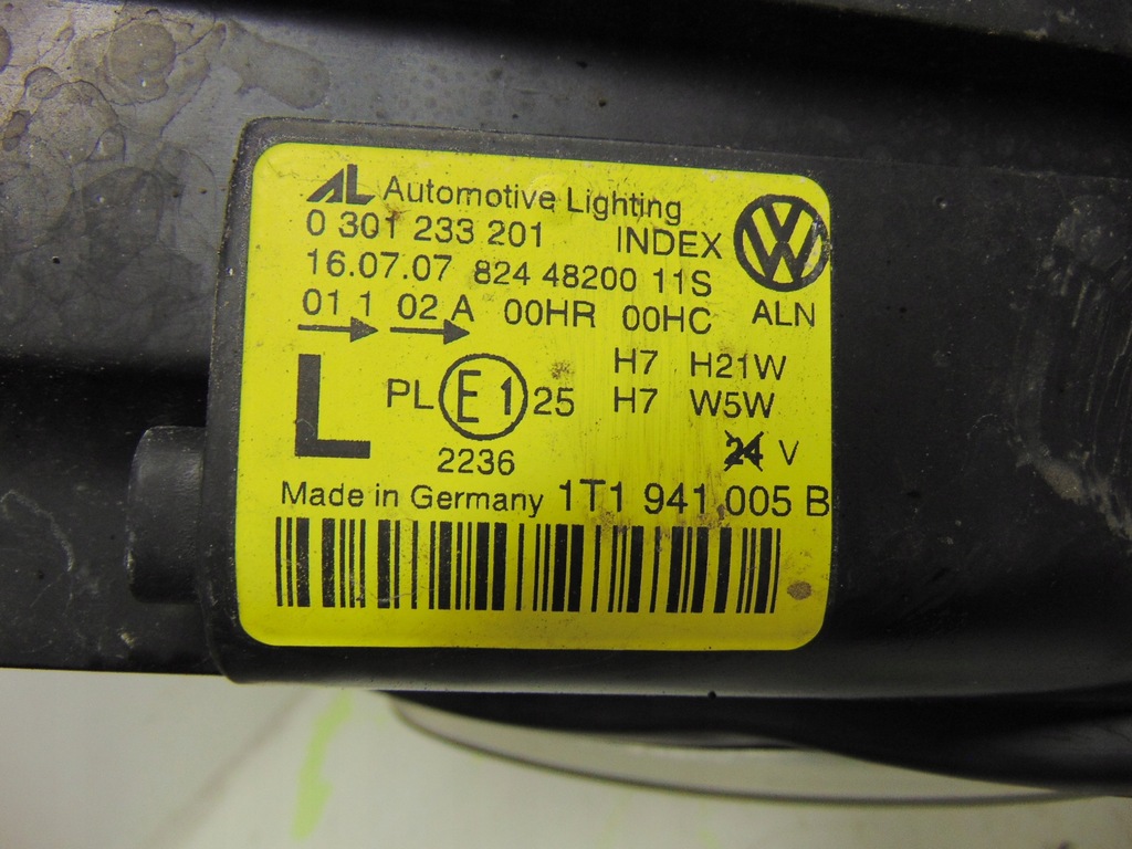 фото №13, Лампа левая перед передняя vw touran i lift обычная галогенная europa