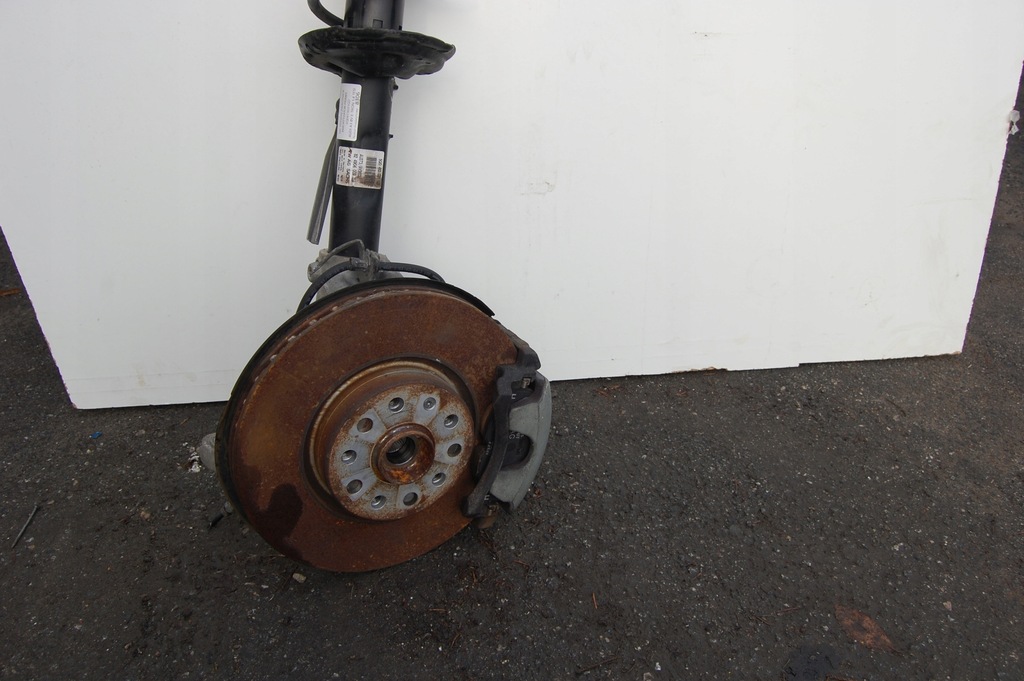 фото №1, Audi a3 1.4 tfsi e-tron поворотний кулак mc person правий