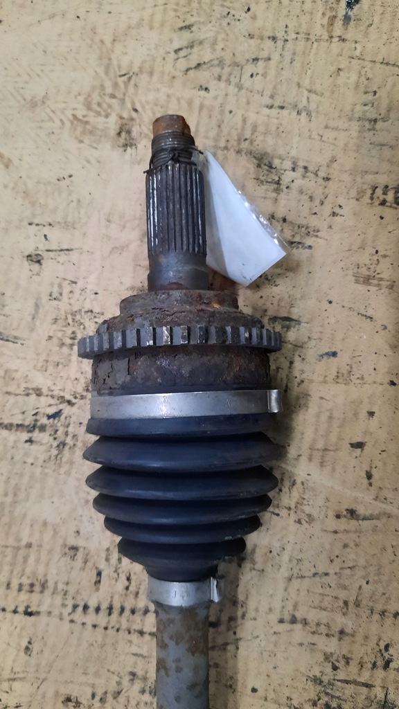 фото №3, Привідний вал ліва mazda 6 2.0d 05r