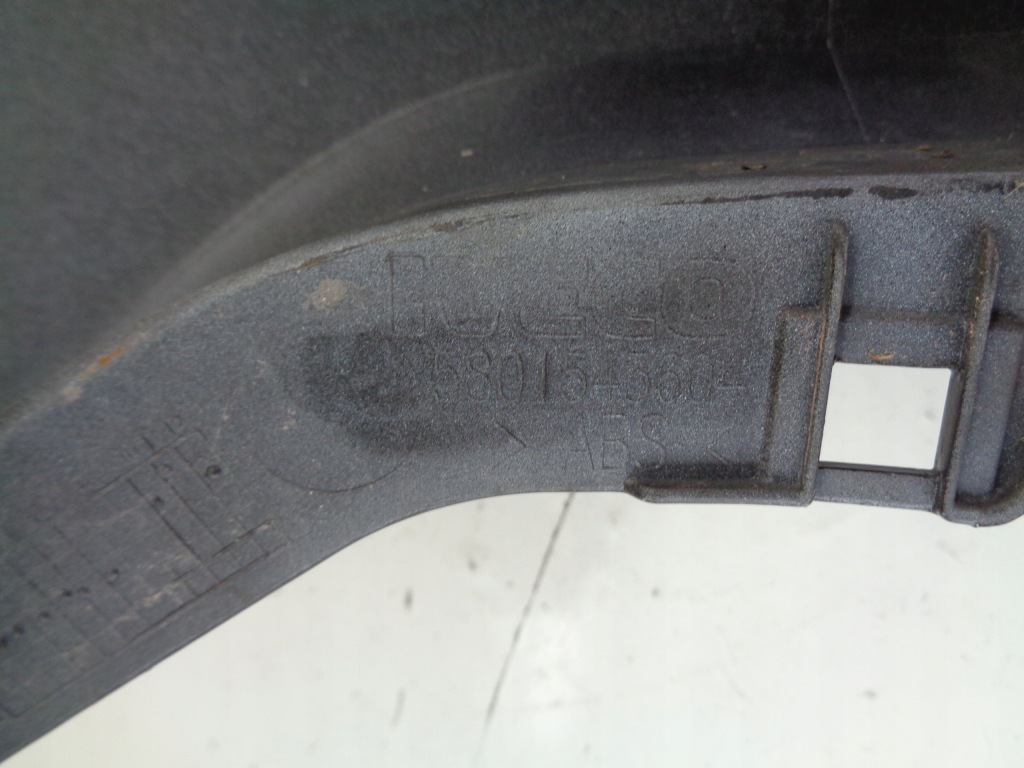 Iveco daily vi 6 молдинг бампера решётка радиатора решётка  перед 5801543604 Недорого