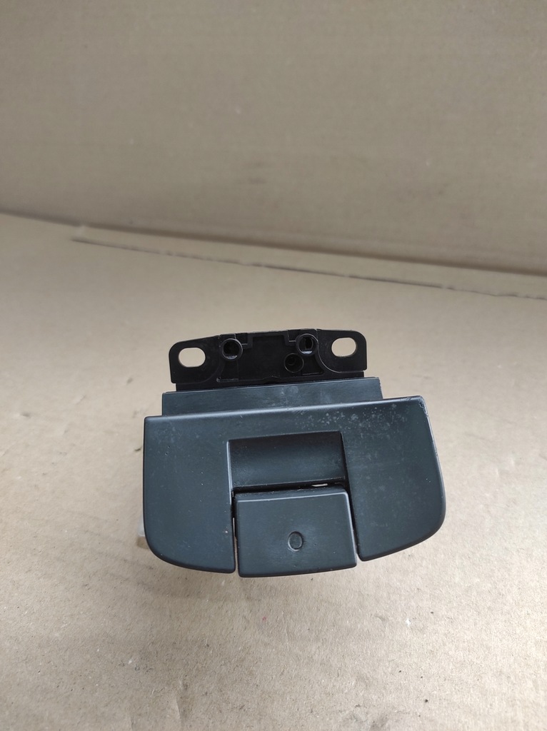 фото №1, Важіль ручка кнопка гальма ручного renault espace iv 8200550545