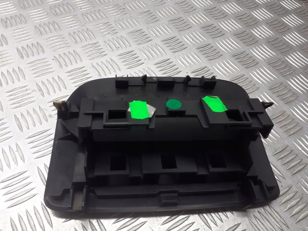 фото №3, Рамка защита дисплея renault laguna ii 8200285177