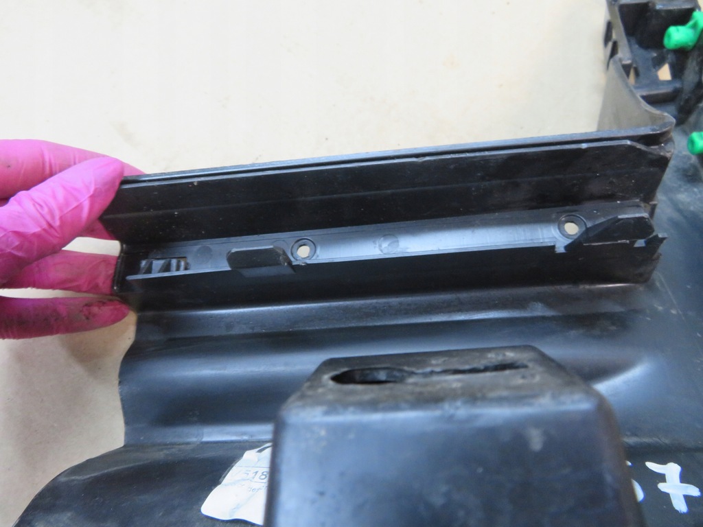 фото №14, Volvo xc90 молдинг порог правая уголок