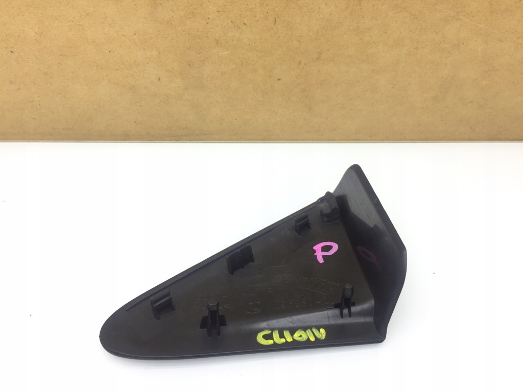 фото №2, Clio iv 4 треугольник правый заглушка крыла правая