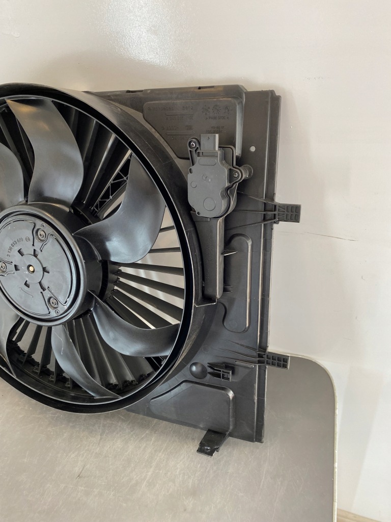 Вентилятор радиатора mercedes glc a0995052100 Недорого