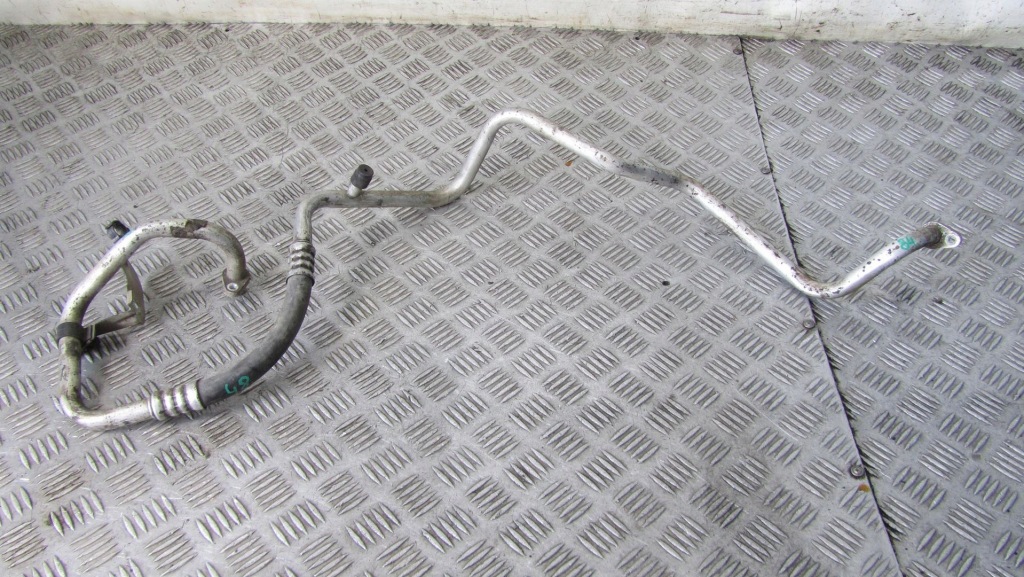 фото №1, Trafic vivaro 2.5 шланг кондиционера 01-14