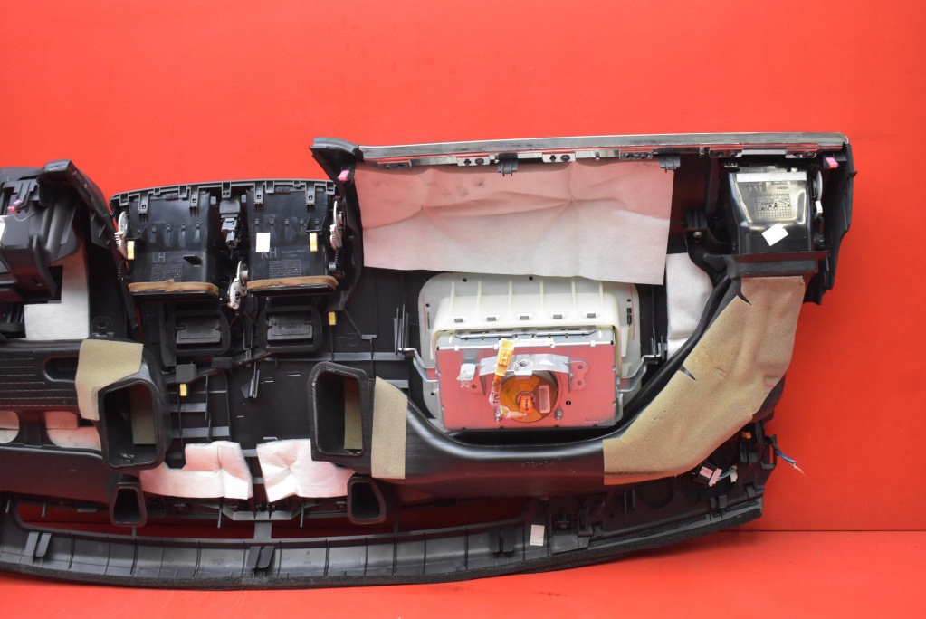 фото №7, Панель приладів приладова консоль панель приладів подушка безпеки eu toyota avensis t27 t29 09-11