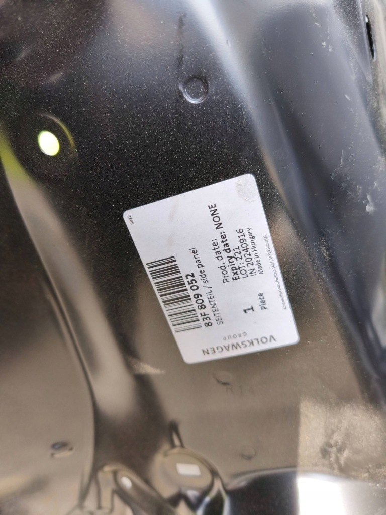 Крыло задний задний правая  audi q3 83f порог стойку ... 2018- в Украине