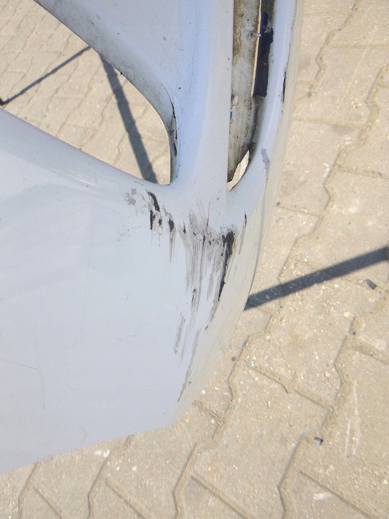 фото №6, Volvo v40 бампер перед