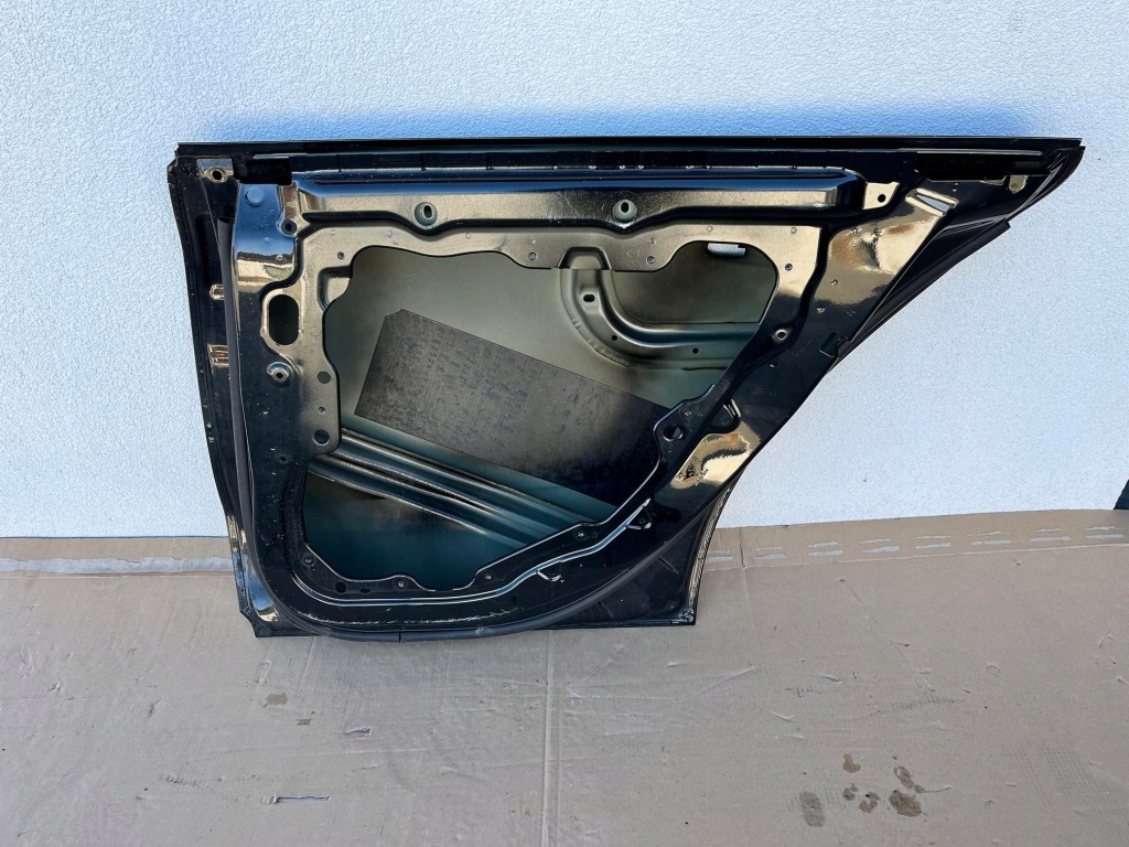 Купити Двері праве задні правий задній mercedes cla 118 w118