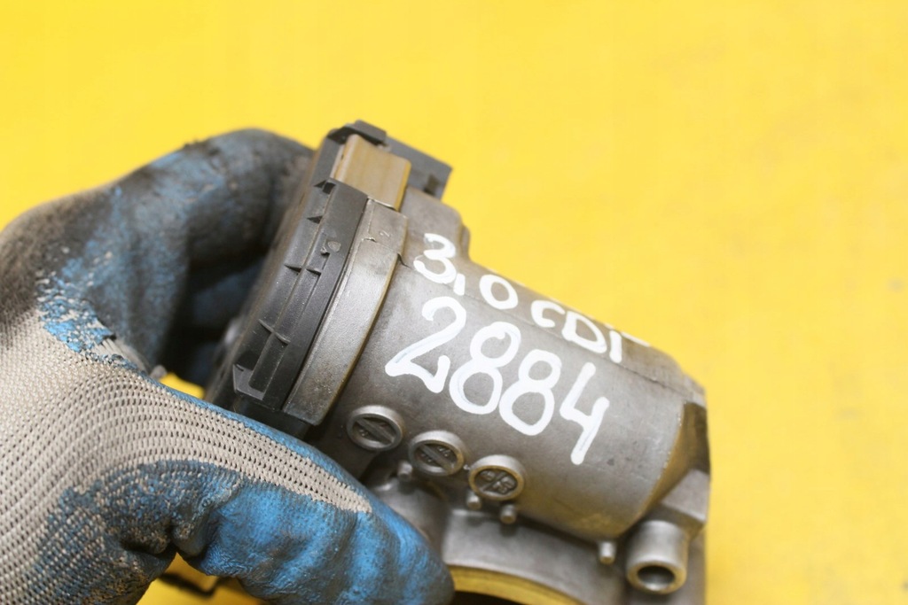 фото №9, Дроссельная заслонка cls w219 3.0 cdi a6420900070