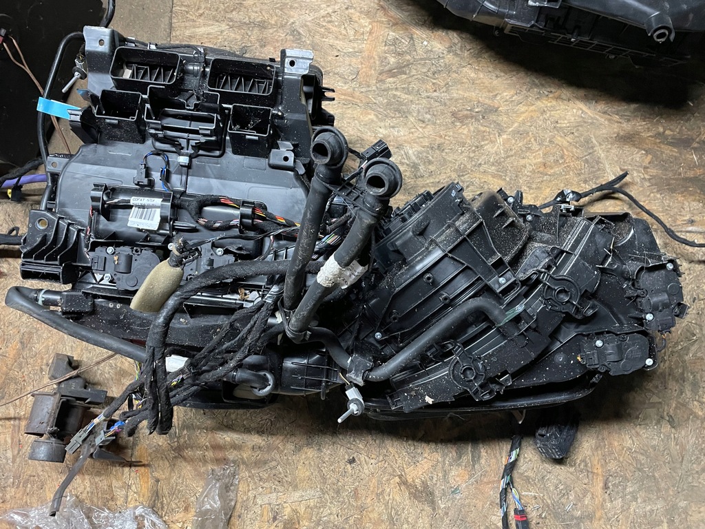 фото №7, Volvo v60 ii обігрівач повітря