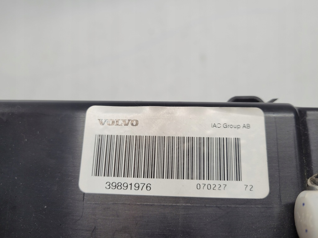 фото №8, Volvo s80 v70 xc70 07 бардачок posażera боковой