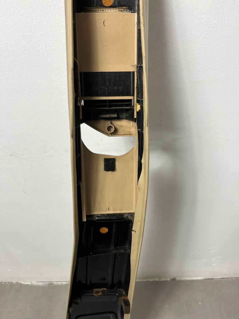 фото №9, Захист обшивка накладка стійка b ліва mercedes w201 190 2016921789 бежевий