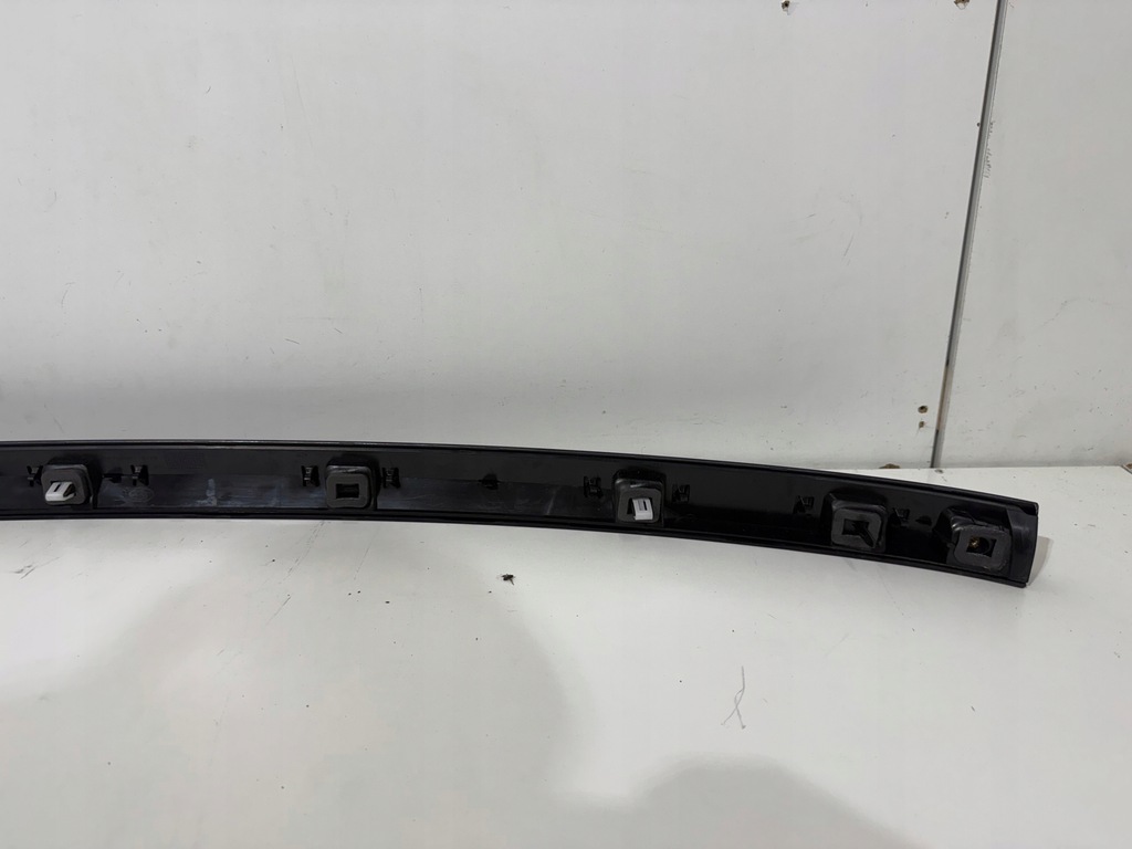 фото №8, Land range rover sv l460 22-25 молдинг na крышка задняя задняя m8e2-404c42