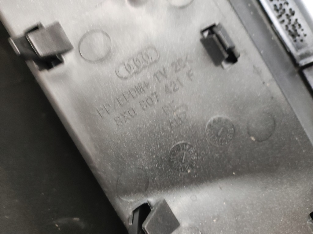 фото №9, Бампер задня audi a1 8x s-line 8x0807421f fabrycznie новий оригінальний