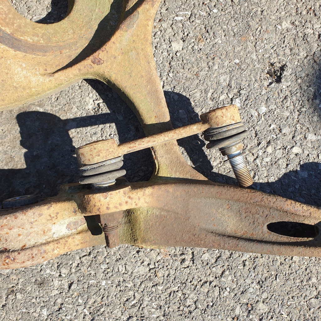 фото №11, Важіль нижній задній r/l mercedes ml w164 r w251 оригінальний номер