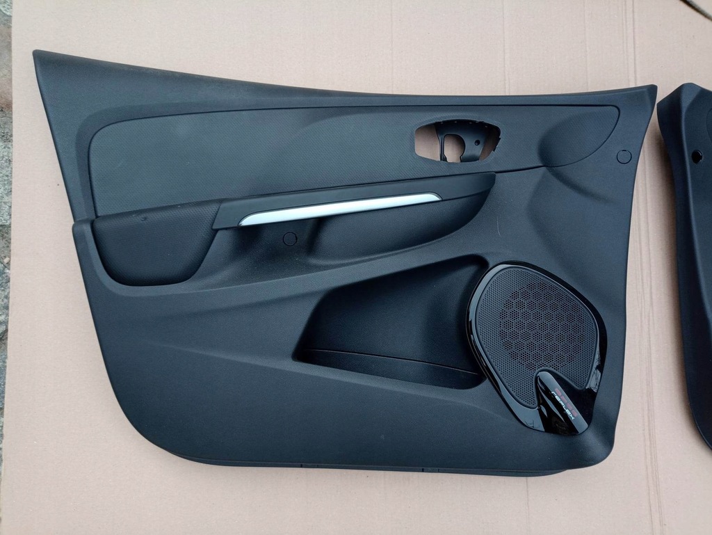 фото №2, Обшивка левый правый renault clio iv хром