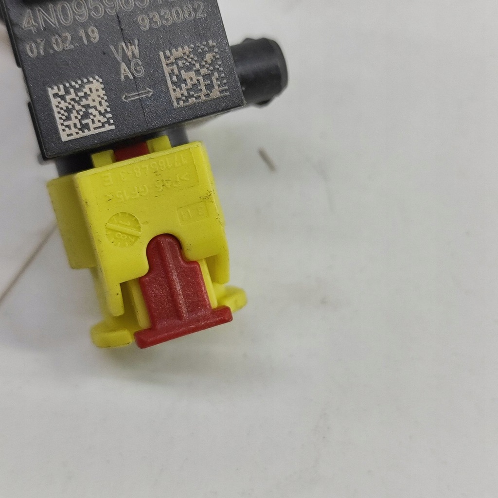 фото №5, Porsche cayenne 9y0 9y3 2019 перед сторона правая датчик удара подушка безопасности