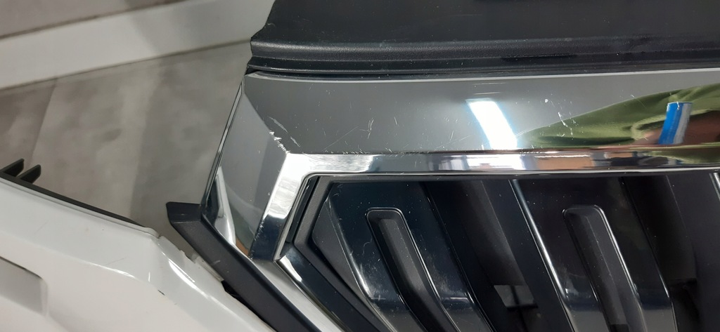 фото №14, Skoda kamiq 19- бампер перед передний решётка радиатора решётка средняя