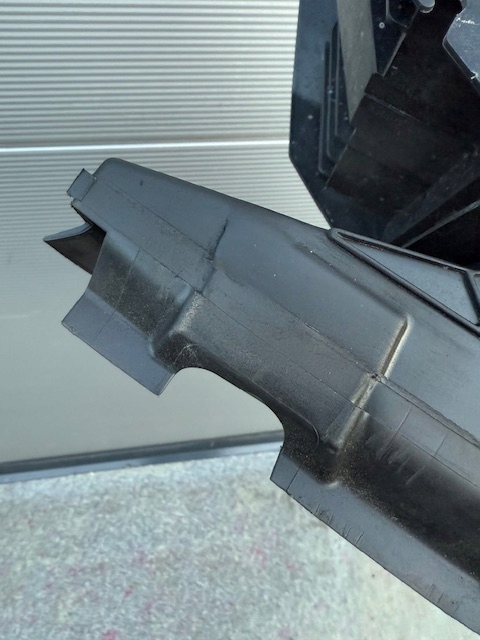 фото №8, Ssangyong torres повітропровід впуск повітря жалюзі k2162042000