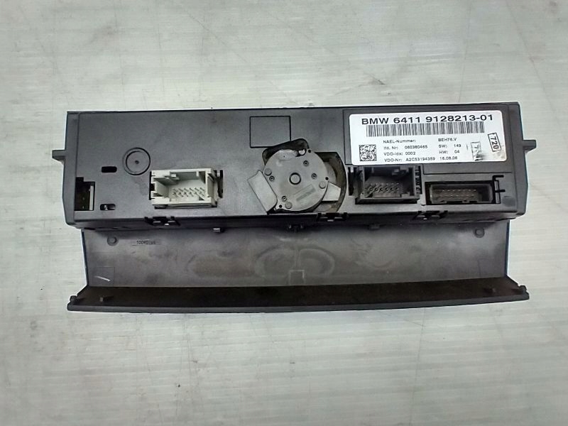 фото №8, Bmw 3 e90 e91 e92 coupe переключатель панель обдув кондиционера 9128213