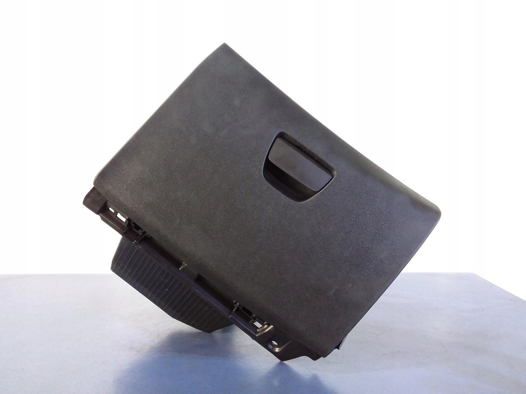 фото №1, Peugeot 2008 бардачок пассажира